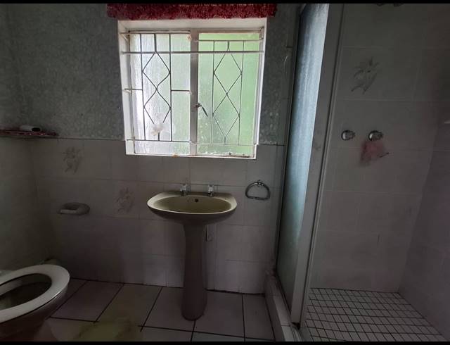 4 BEDROOM HOUSE FOR SALE IN BRENTHURST